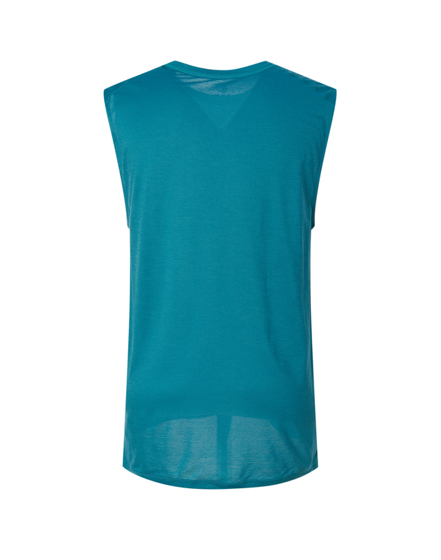티톤 브로스 Axio Lite Non Sleeve 청록 착용컷