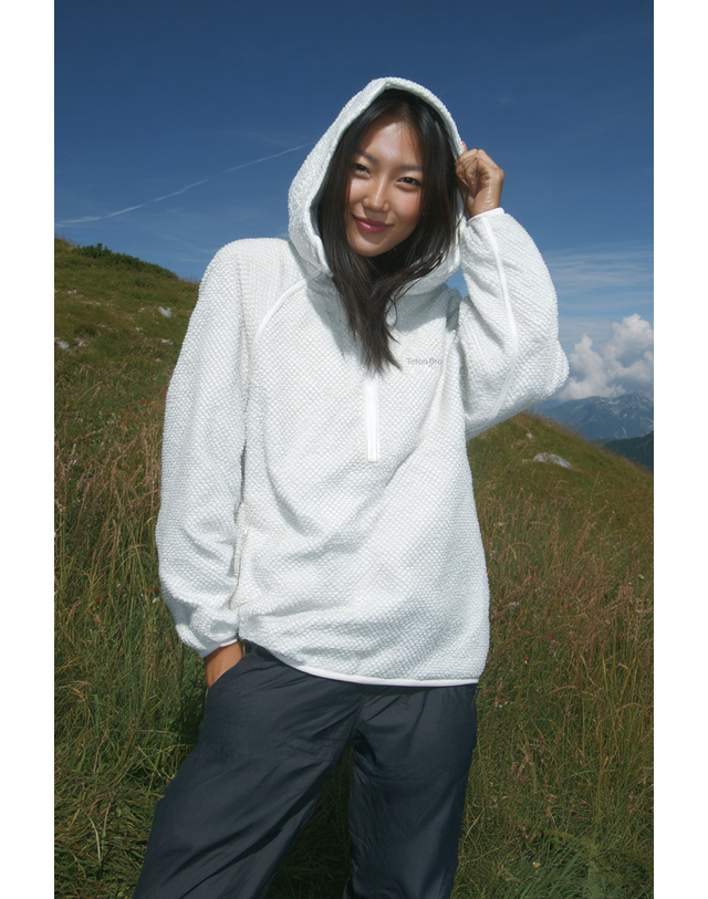 티톤 브로스 Octa Breath Hoody Zip Up 흰색 착용컷