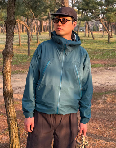 Yari Jacket