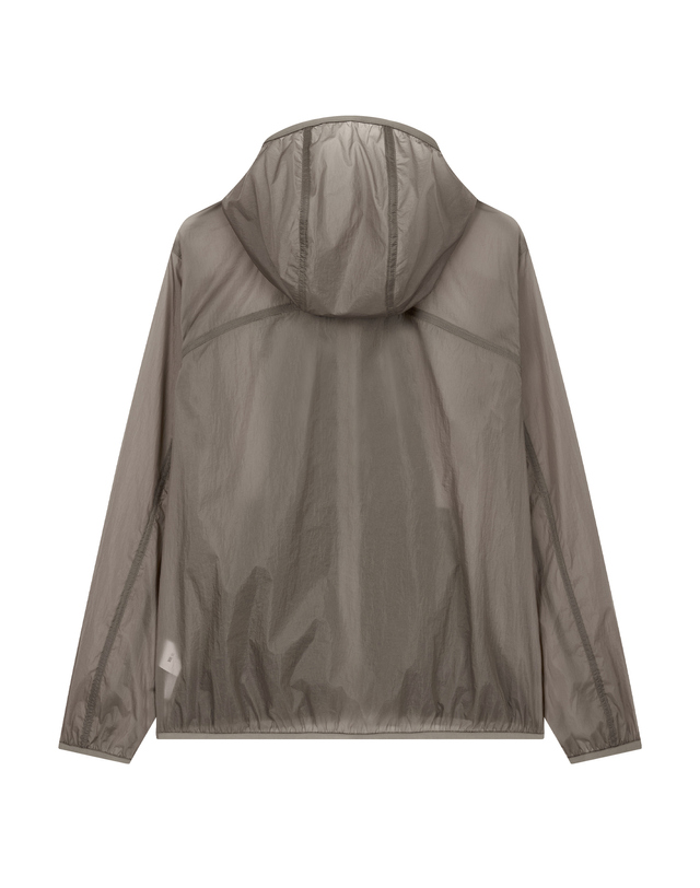 티톤 브로스 Veil Layer Wind Jacket 밝은 베이지 착용컷