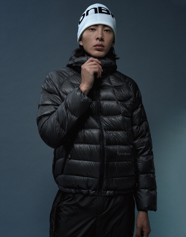 티톤 브로스 Alive Down Jacket 차콜 그레이 상세
