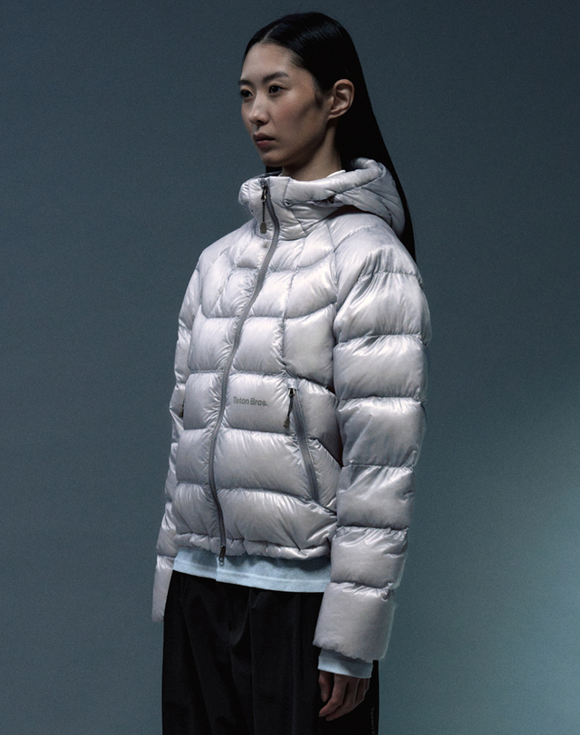 티톤 브로스 WS Alive Down Jacket 밝은 그레이 상세
