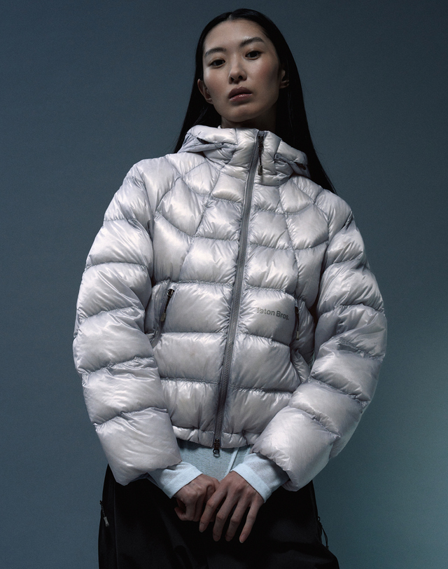 티톤 브로스 WS Alive Down Jacket 밝은 그레이 상세