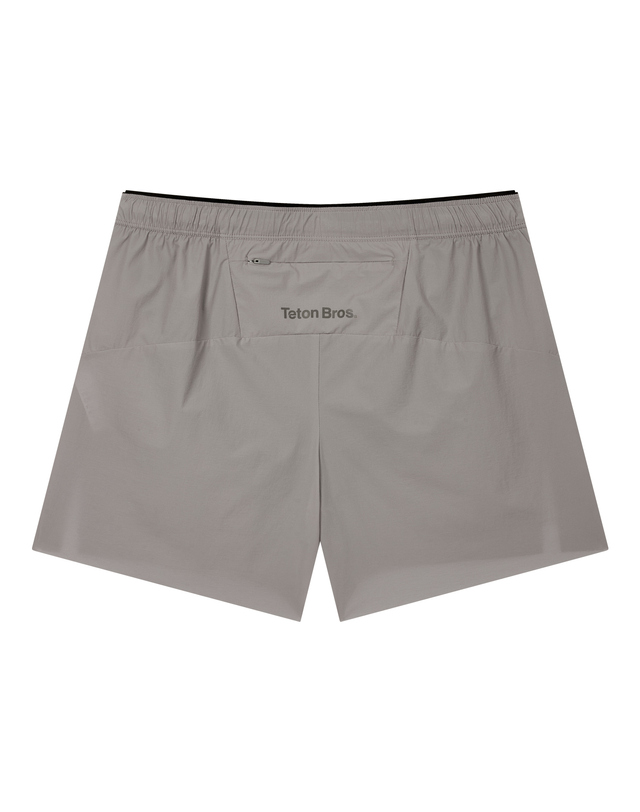 티톤 브로스 Airlight Shorts 베이지 착용컷