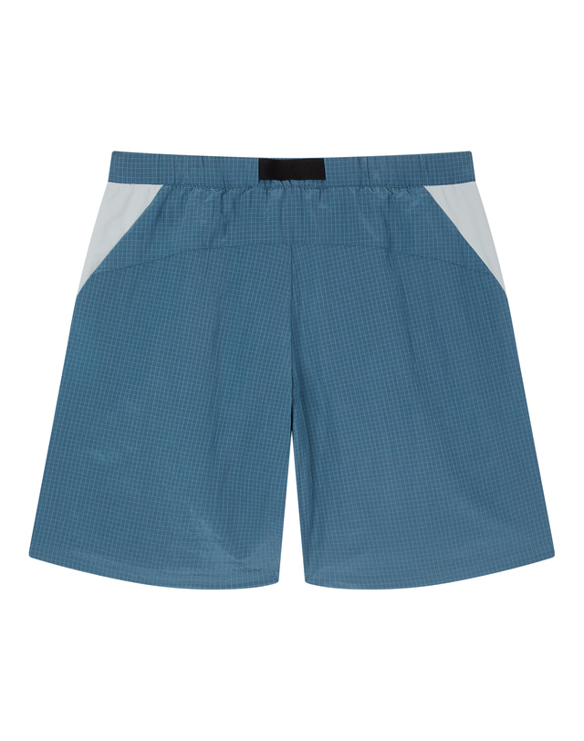 티톤 브로스 Gridcore Shorts 블루 착용컷