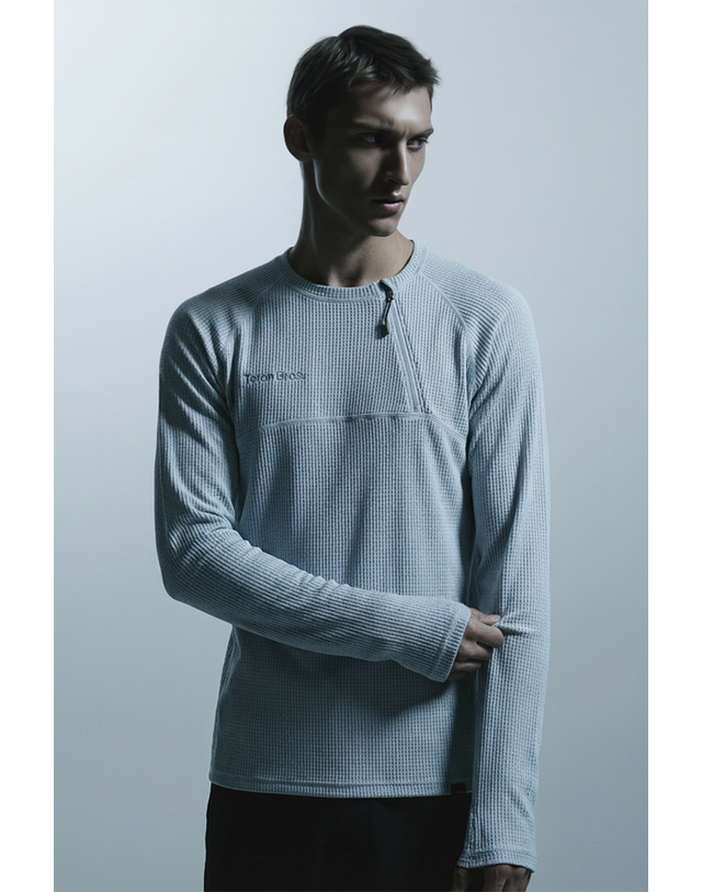 티톤 브로스 Power Dry Mesh L/S Tee 실버 착용컷