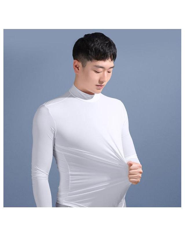 리카타 JXR 발란스스킨 UV 차단 기능성 냉감 터틀넥 남성 여성 골프 이너웨어 티셔츠 착용컷