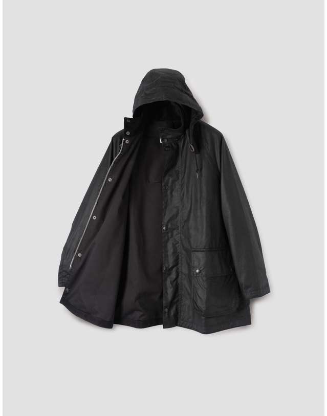 바버 [Barbour x Margaret Howell] 남성 블랙 Stand Collar Parka 왁스 자켓 착용컷