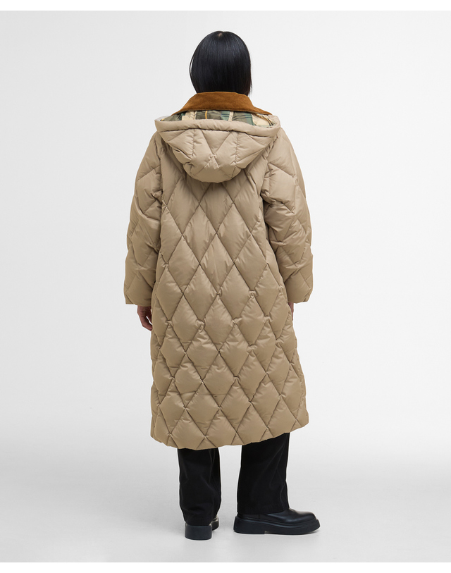 바버 여성 베이지 Longline Yasmin 덕 다운 푸퍼 자켓 착용컷