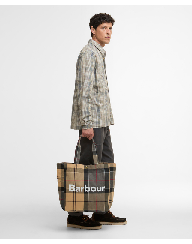 바버 남여공용 멀티컬러 Telfield Tartan 토트백 MULTI COLOR 착용컷