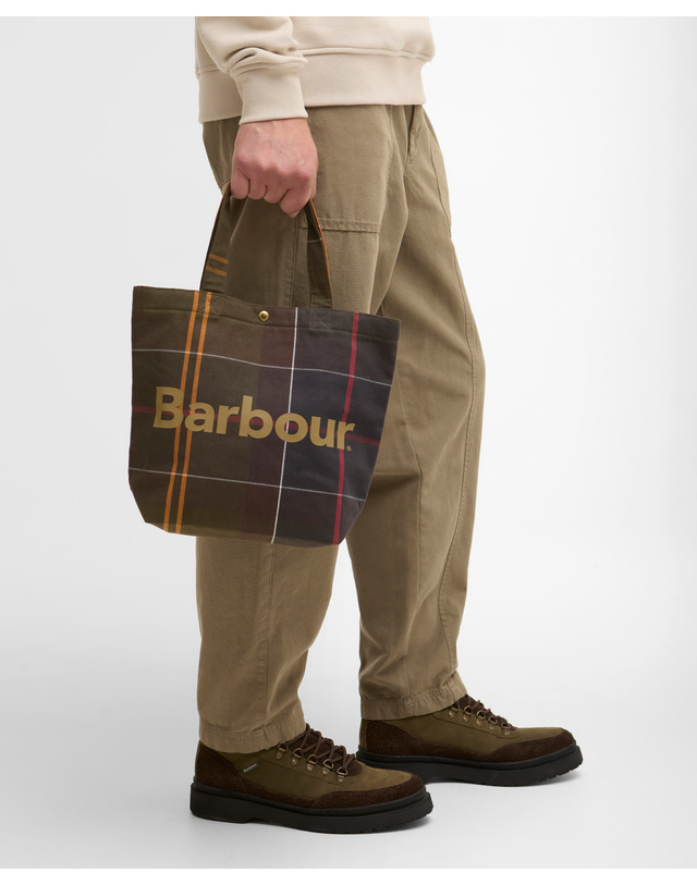 바버 남여공용 멀티컬러 Mini Telfield Tartan 토트백 MULTI COLOR 착용컷
