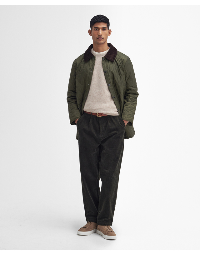 바버 남성 올리브 Heritage Liddesdale 퀼팅 자켓 진한 연두 착용컷