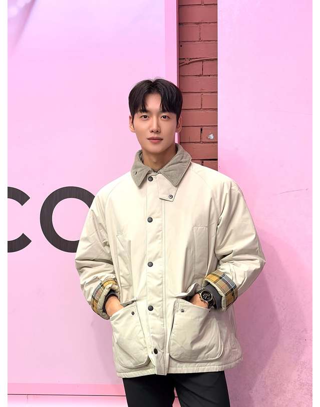 바버 남여공용 아이보리 패디드 Rollback OS Bedale 자켓 밝은 베이지