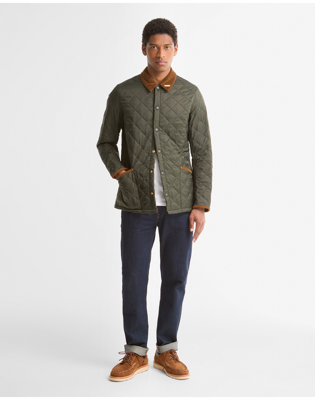 바버 남성 올리브 Icons Heritage Liddesdale 퀼팅 자켓 진한 연두 착용컷
