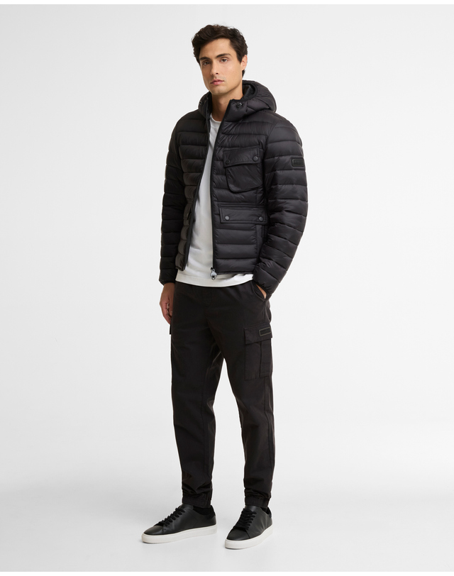 바버 남성 블랙 B.Intl Ouston Hooded 푸퍼 자켓 착용컷