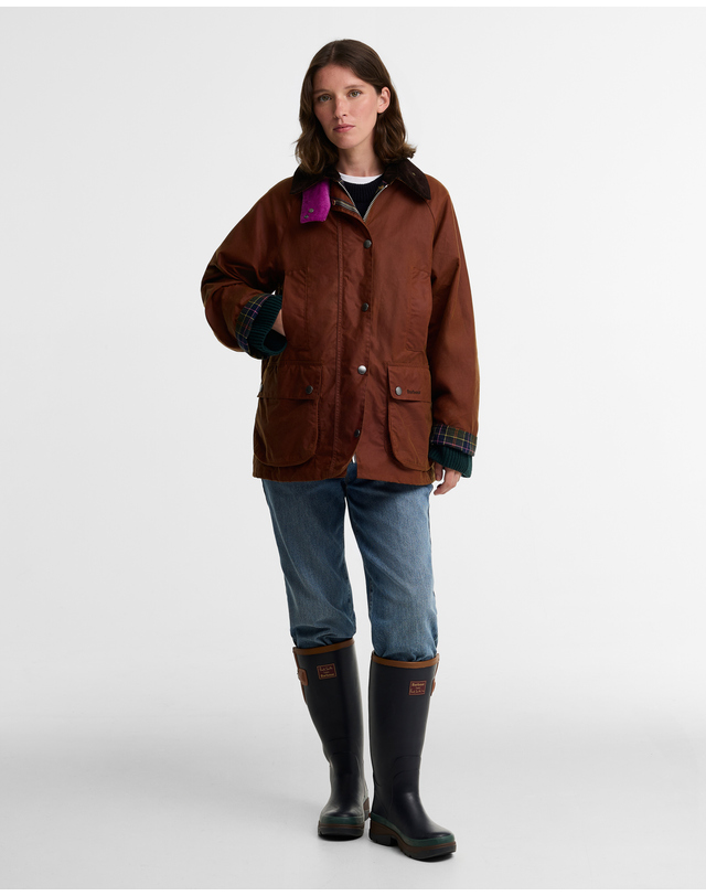 바버 [Barbour x Paul Smith] 여성 브라운 Beaufort 왁스 자켓 착용컷