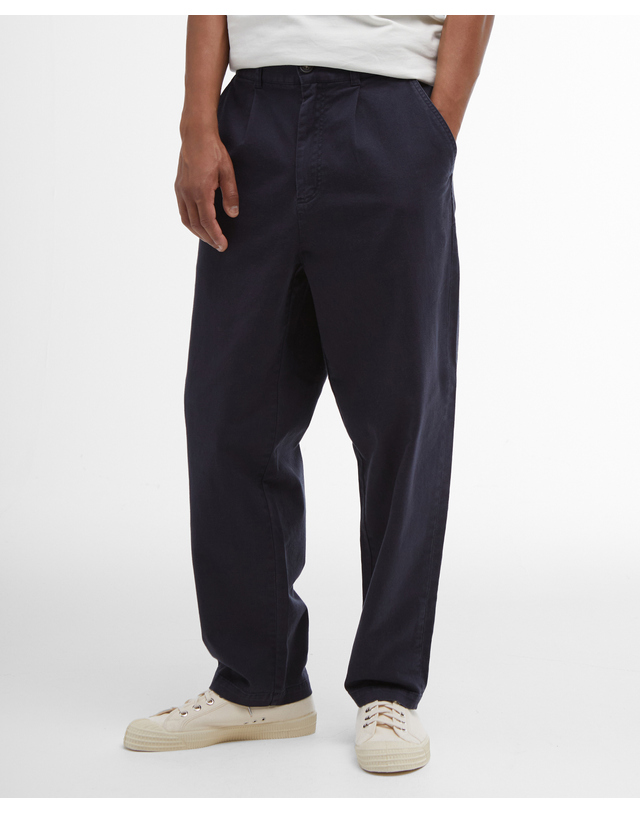 바버 남성 네이비 Washed Stretch Twill 릴렉스핏 팬츠 상세