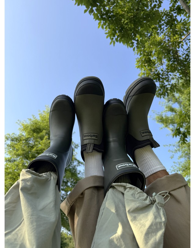 바버 남성 카키 Ridge 미들 레인부츠 초록 착용컷