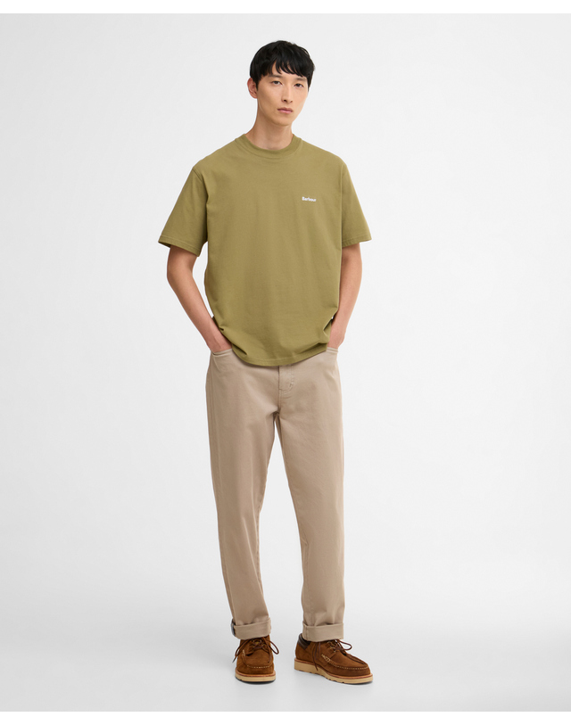 바버 남성 올리브 Dalton Logo OS 티셔츠 진한 연두 착용컷