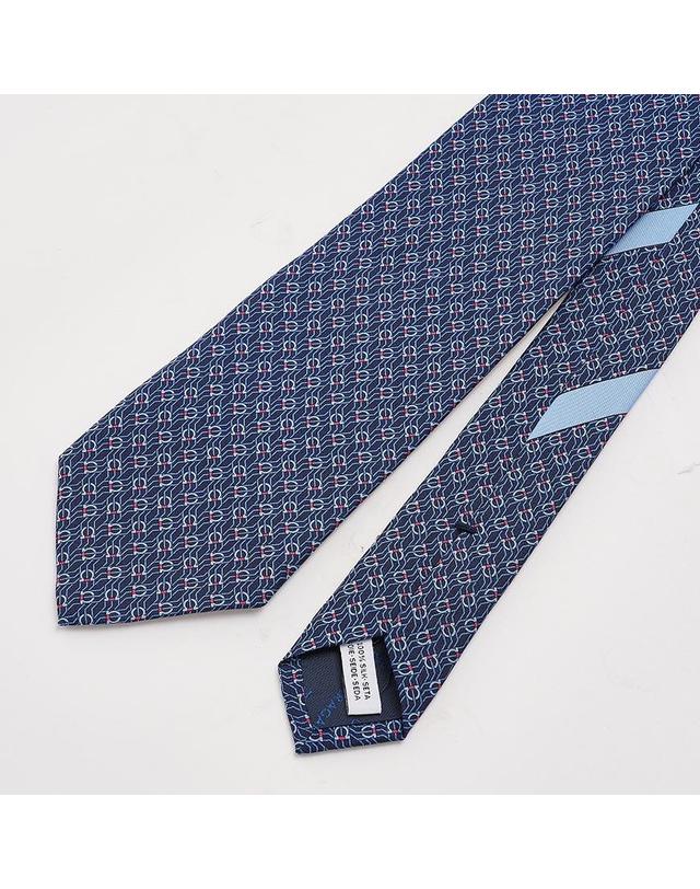 살바토레 페라가모 [페라가모] SS26 남성 테트리스 프린트 타이 35 0950 F NAVY 0768562 착용컷