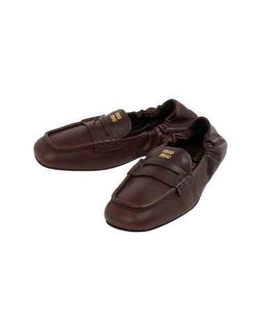[미우미우] FW25 여성 루슈 나파 가죽 로퍼 5D341E EFX F0NBL