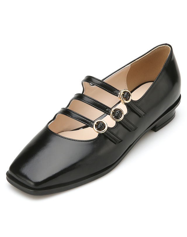 아멜리에 아멜리에 Charlie 여성 소가죽 3스트랩 버클 로퍼 AM231504 착용컷
