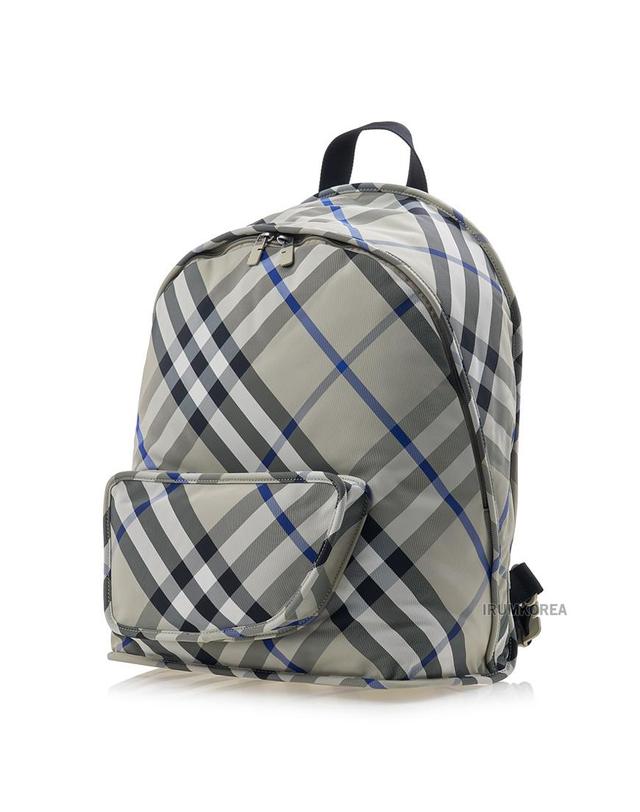 버버리 [버버리] 남성 쉴드 백팩 8085322 ML SHIELD BACKPACK SM S21 A3888 착용컷
