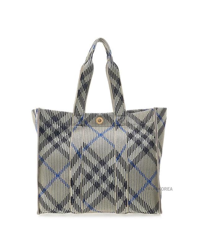 버버리 [버버리] SS25 여성 미디엄 체크 토트백 8090405 LL MD KNIT TOTE CH4 B9629 착용컷