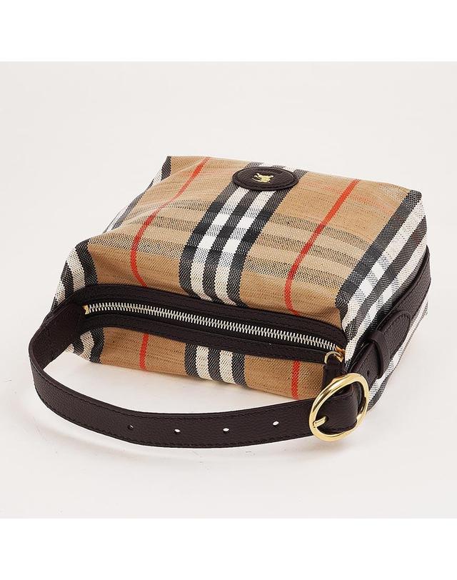 버버리 [버버리] SS26 여성 미니 하이랜드 더플백 8119773 LL HIGHLANDS MN DUFFLE A2021 착용컷