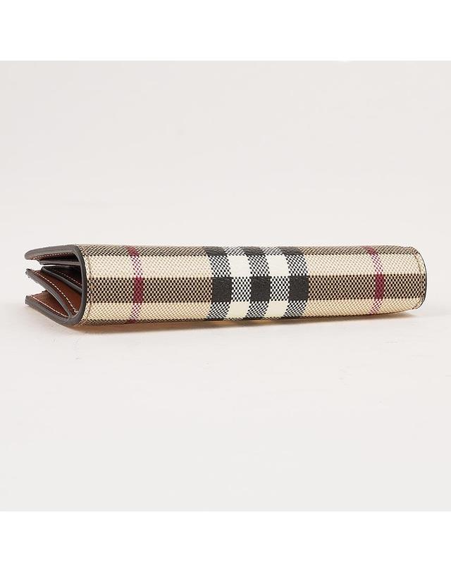 버버리 [버버리] SS26 여성 체크 바이폴드 반지갑 8109807 LS SMALL BIFOLD DFC A9534 착용컷