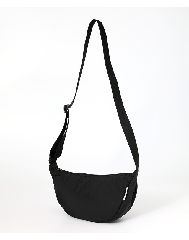 옐로우스톤 Light Half Moon Hobobag - Black 착용컷