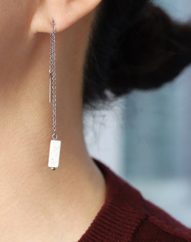 [모드곤] 하울라이트 롱 귀걸이 Howlite Long Earring
