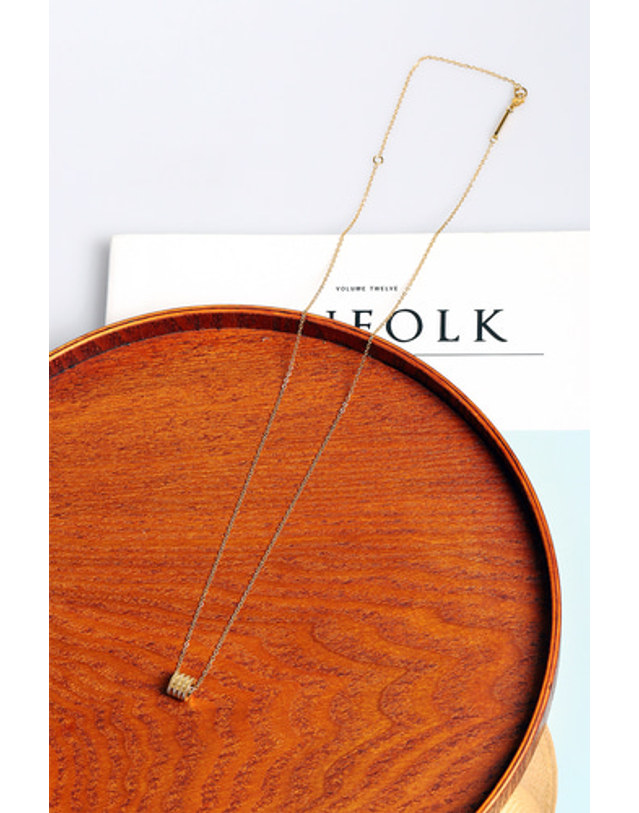 모드곤 [모드곤] 골드톤 파이프 목걸이 Gold-tone Pipe Necklace 착용컷