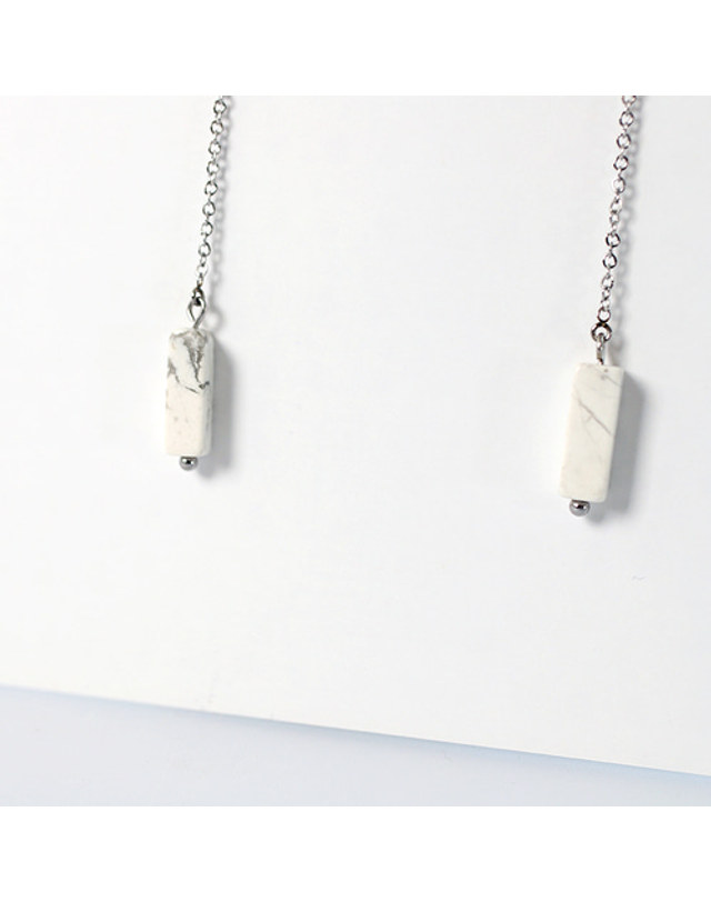 모드곤 [모드곤] 하울라이트 롱 귀걸이 Howlite Long Earring 착용컷