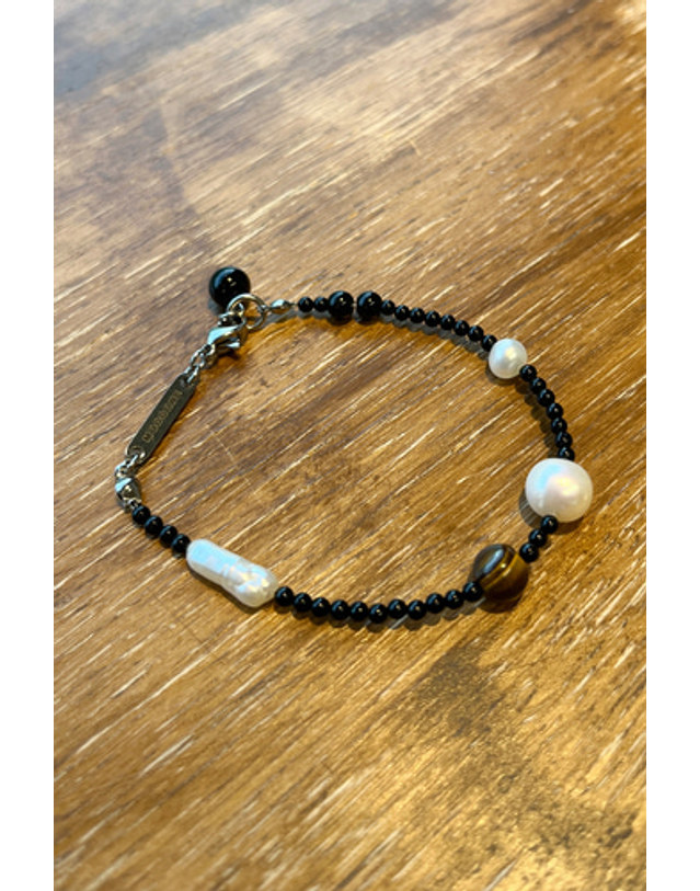 모드곤 [모드곤] 오닉스 담수진주 팔찌 Onyx Pearl Bracelet 착용컷