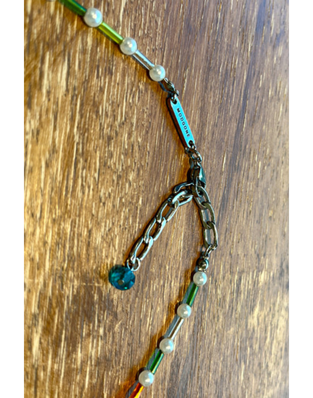 모드곤 [모드곤]키치 레인보우 비즈 목걸이 Kitsch Rainbow Necklace 착용컷