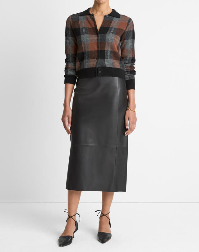 빈스 여성 블랙 체크 캐시미어 가디건 착용컷