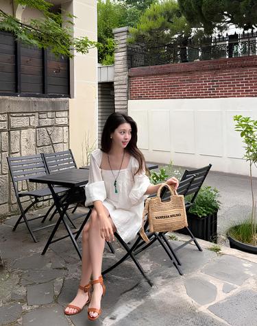 [시즌오프] 베이지 로고자수 라피아 PANIER PM백