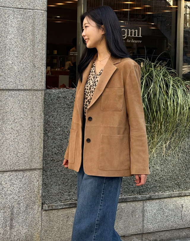 아떼 바네사브루노 여성 [EXCLUSIVE]카멜 천연 염소가죽 스웨이드 자켓 캐멀 착용컷
