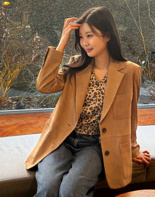 아떼 바네사브루노 여성 [EXCLUSIVE]카멜 천연 염소가죽 스웨이드 자켓 캐멀 상세