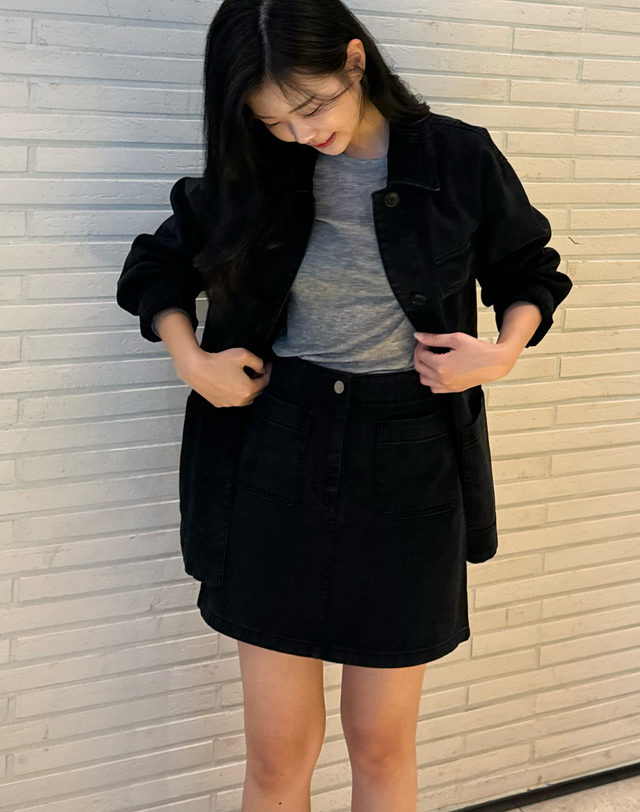 아떼 바네사브루노 여성 [ONLINE EXCLUSIVE] 다크그레이 워싱 흑청 데님 미니스커트 진한 그레이 착용컷