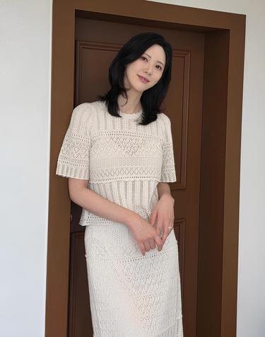 아떼 바네사브루노 여성 · [시즌오프] 라이트베이지 크로셰 니트 · [26SS] · 스토어 상품 이미지