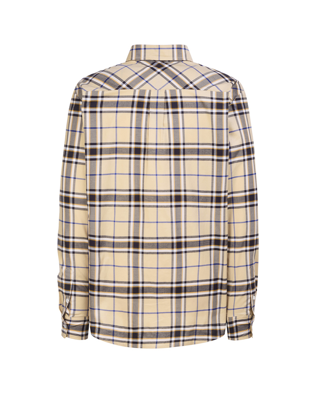 헤지스 여성 베이지 클래식 체크 긴소매 셔츠 착용컷