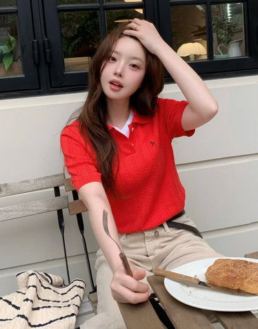 [스테디셀러]레드 케이블 리사이클 폴리 반소매 카라 스웨터