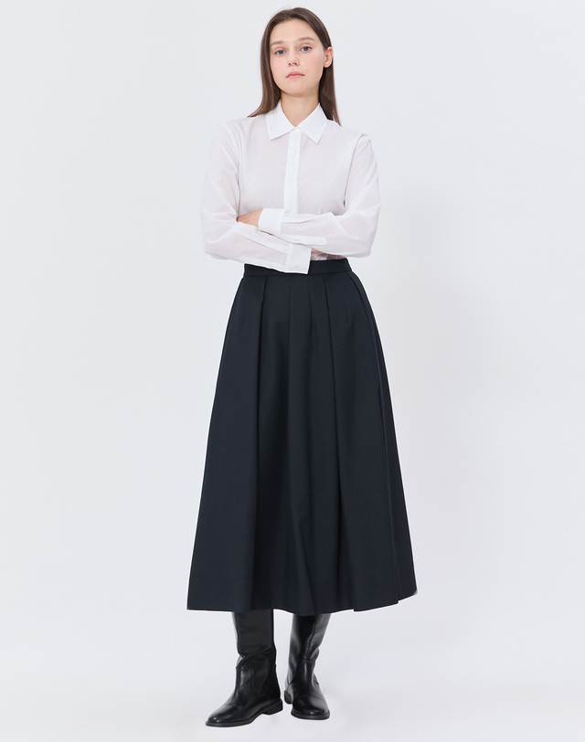 아떼 바네사브루노 [스테디셀러]네이비 턱장식 울혼방 플레어스커트 진한 네이비 착용컷