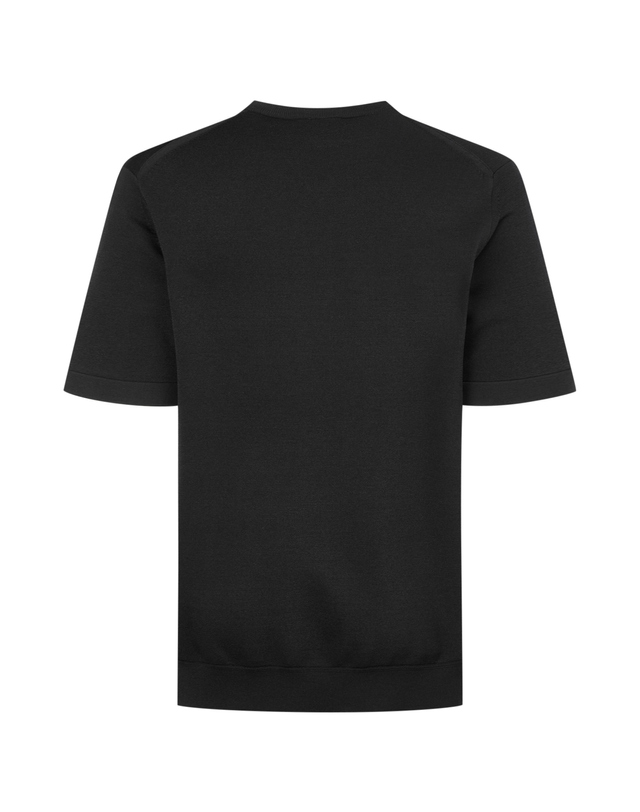 질스튜어트 뉴욕 질 스튜어트 뉴욕 남성 [BEST ITEM] BLACK 레이온 & 실크 혼방 미니멀 라운드 반팔 니트 블랙 착용컷
