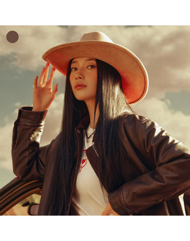 [9/29 예약배송][SUZY] 중힙 퀼팅 가죽 자켓 YQ4W7851