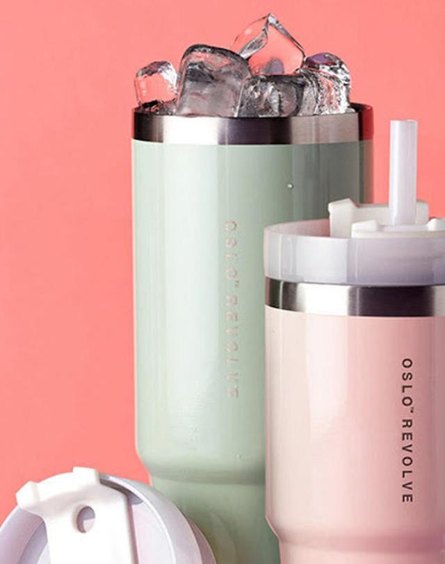 오슬로 오슬로 리볼브 물병 보틀 텀블러(600ml / 900ml) 착용컷